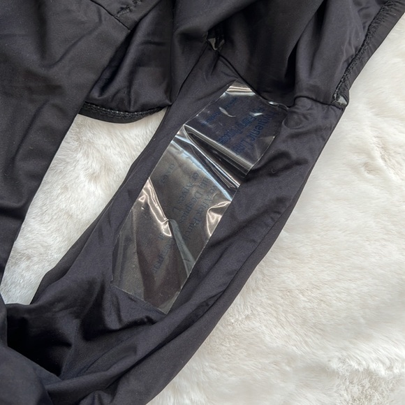 NWOT Trina Turk Plus Tanzania Scarf Plunge One Piece Swimsuit Size W22 - Picture 9 of 9